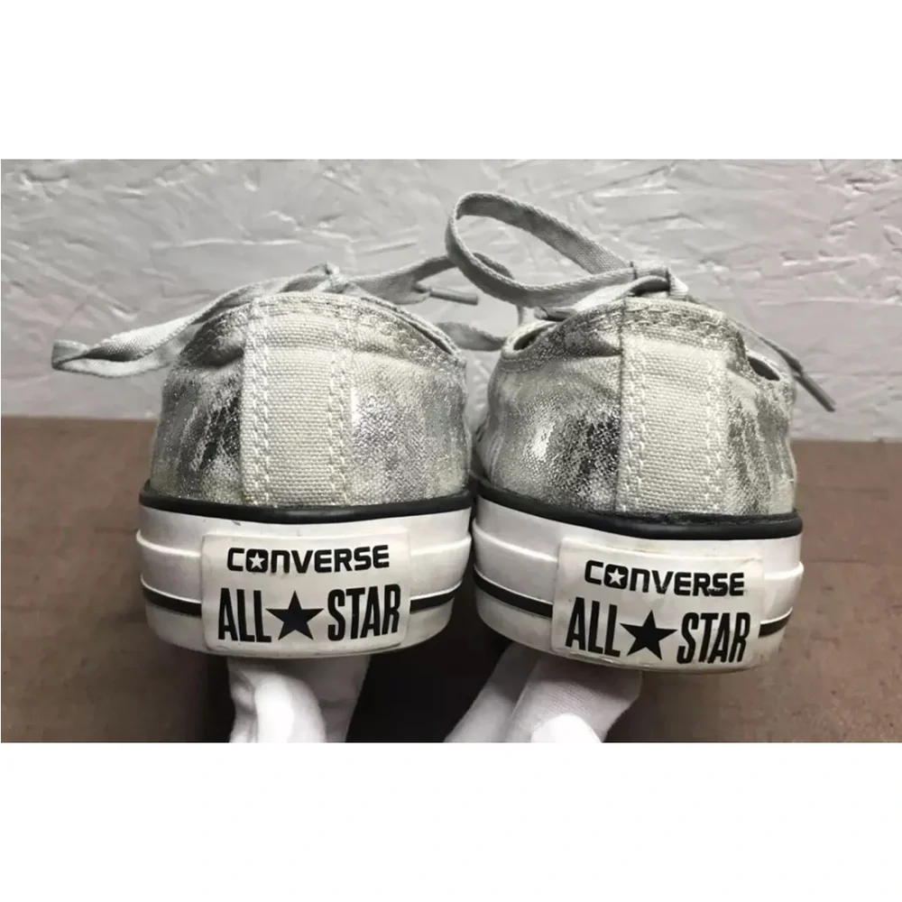 Converse Women's Sneakers Silver Metallic Canvas Low Top Size 6 Chuck Taylor